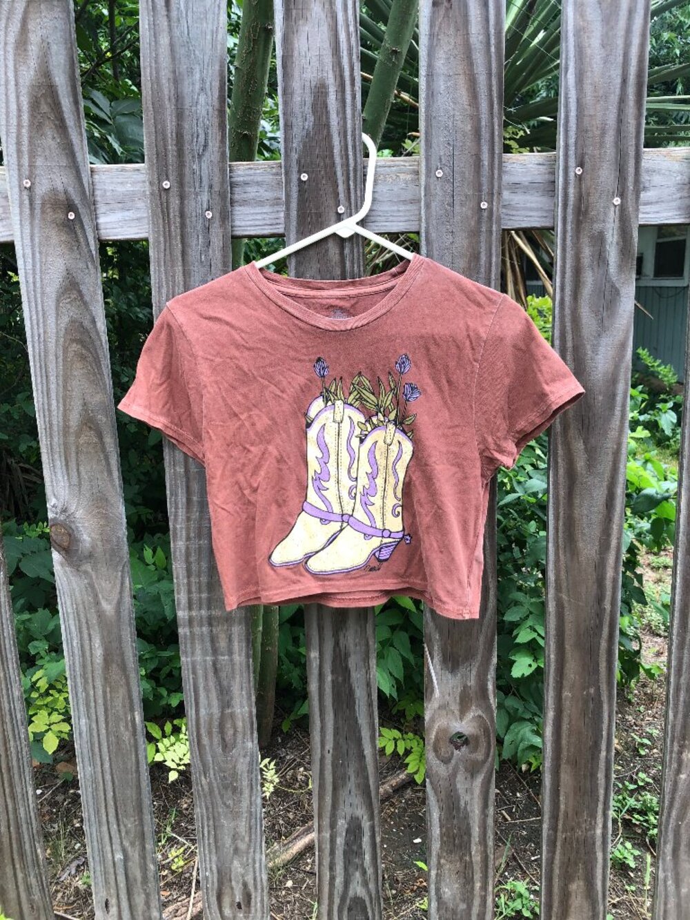 O’Neill Brown Girls/Big Girls Crop T-shirt with Boots graphic, Size Medium